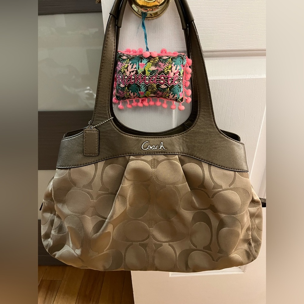Coach shoulder bag